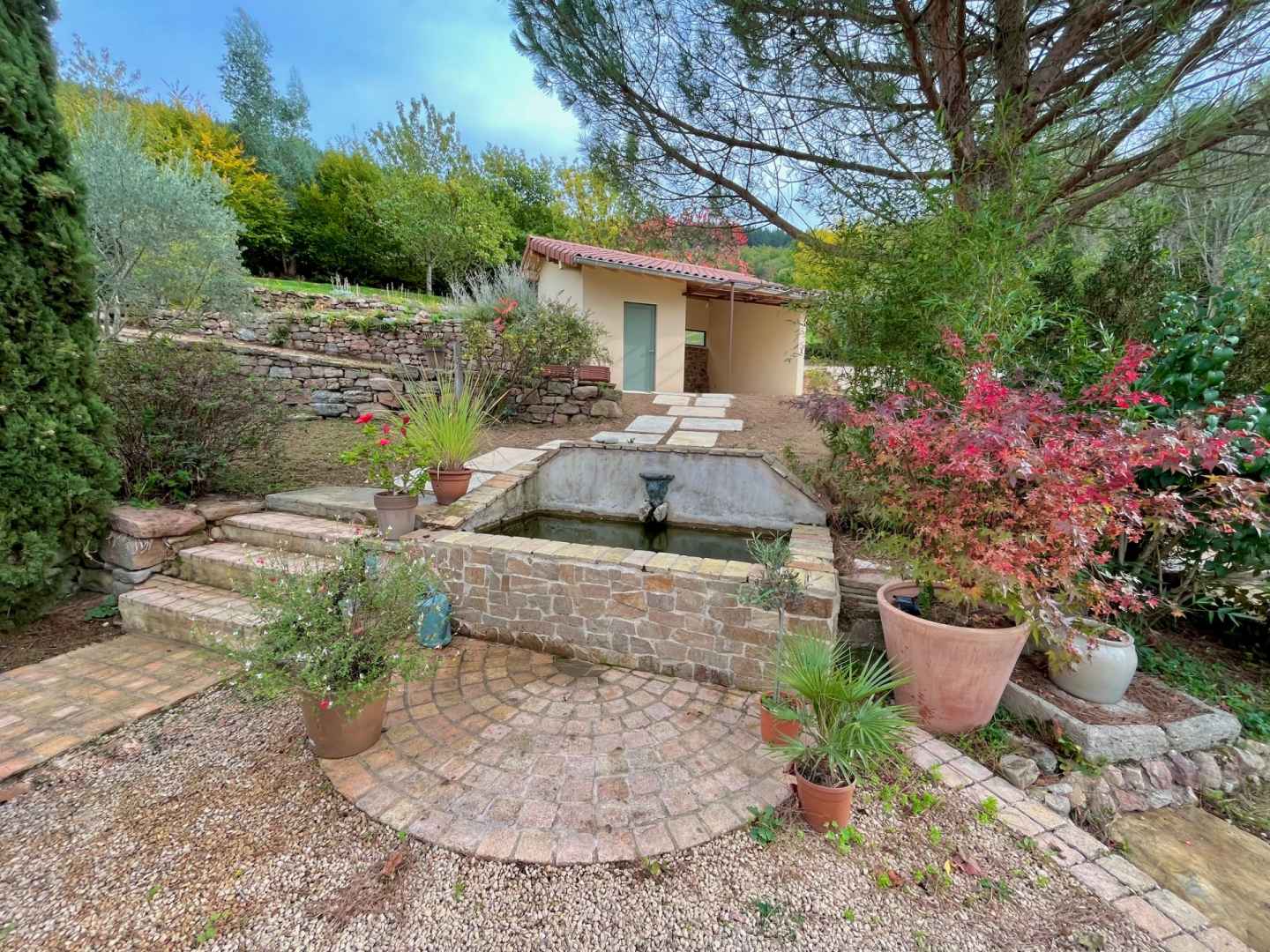 Création de cours et allées