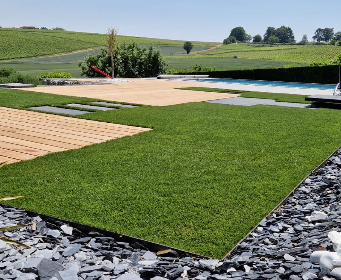 Pose de gazon de placage